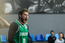 Запоріжжя в драматичному матчі обіграло Харківських Соколів