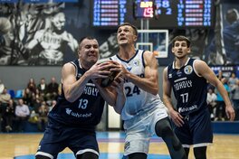 Яскраві фото шостого туру Суперліги Favbet