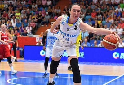 Новорічне вітання від форварда збірної України: відео