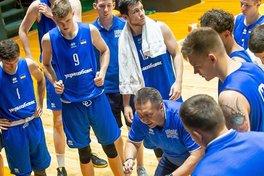 Молодіжна збірна України перемогла юніорську