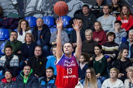 Роман Козлов продовжить кар’єру у складі Харківських Соколів
