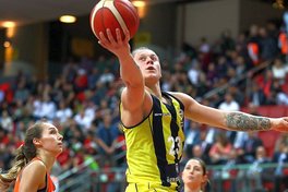 Ягупова виграла перший трофей у складі Фенербахче