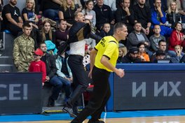 Відео та роз’яснення суддівських помилок у матчі Дніпро - Прометей