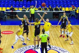 Перша ліга: результати стартових матчів