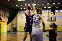Жіноча Суперліга: чемпіон знову оступився у Бердянську