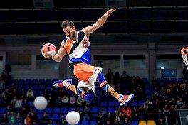 Французи з Barjots Dunkers записали відео з візиту до України