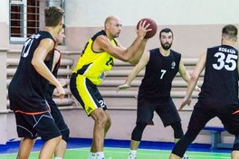 Команди Вищої ліги обмінялися перемогами в Одесі