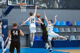 Вища ліга вступає в боротьбу