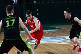 Напад проти зони: 3-2 та 1-2-2