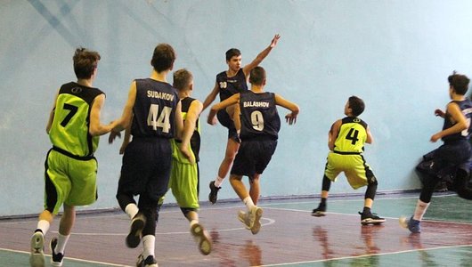 Команди юнаків зіграли в Запоріжжі матчі ВЮБЛ