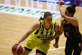 Аліна Ягупова допомогла Фенербахче виграти другий матч фіналу в Туреччині