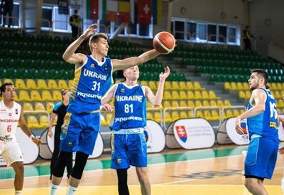 Перша перемога українських юніорів на Єврочеленджері: фотогалерея
