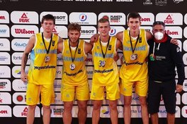 Збірні України U-17 з баскетболу 3х3 успішно виступили на ЧЄ: у хлопців срібло, дівчата – в кроці від медалей