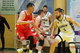 Вища ліга: перша поразка фіналіста