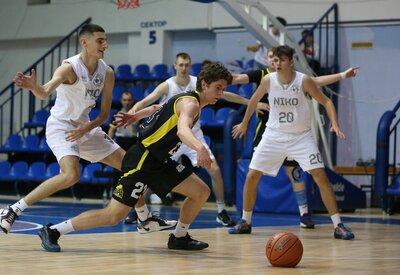 Ніко-Баскет-2 та БІПА обмінялись перемогами: дивіться фотогалерею матчів в Миколаєві