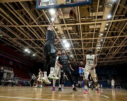 Запоріжжя поступилося Дніпру у домашньому матчі: фотогалерея