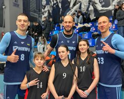 Гравці Дніпра провели майстер-клас для школярів свого міста