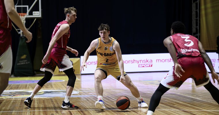 Харківські Соколи та Київ-Баскет стартували з перемоги: відео хайлайтів Кубка України 11 грудня