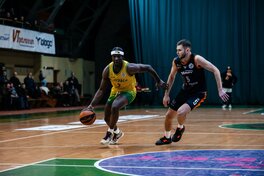 Прикарпаття-Говерла перемогла Черкаські Мавпи: фотогалерея матчу