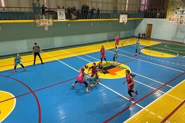 ВЮБЛ серед дівчат 2013 року: ігри першого етапу пройшли у Нововолинську