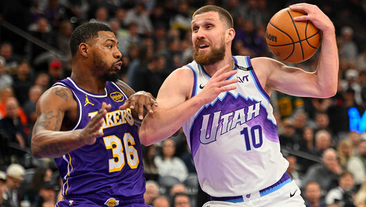 Українці за кордоном: Михайлюк реалізував всі свої кидки в матчі проти Лейкерс