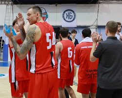 Хмельницький повернувся в топ-3: турнірна таблиця Вищої ліги