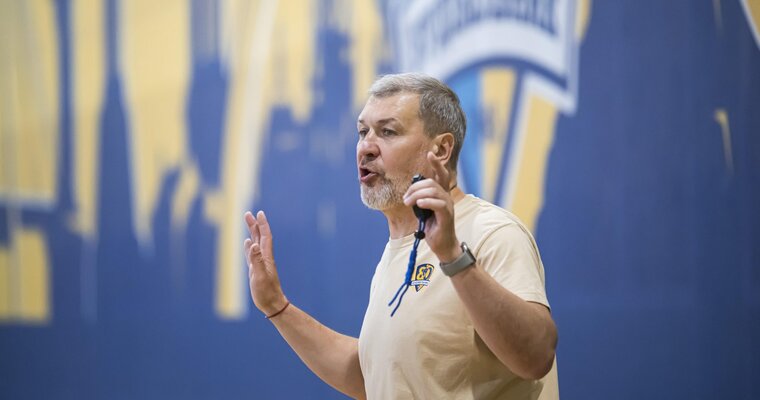 Віталій Черній: Хочу, щоб гравчинь Будівельника у збірних різного віку було більше