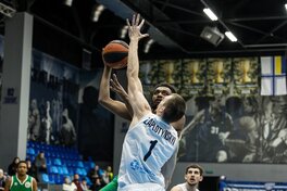 Новорічні хайлайти: топ-10 блок-шотів першої половини сезону Суперліги