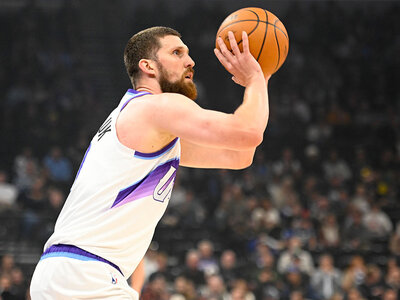 Святослав Михайлюк зіграв 24 хвилини в першому матчі Юти в новому році