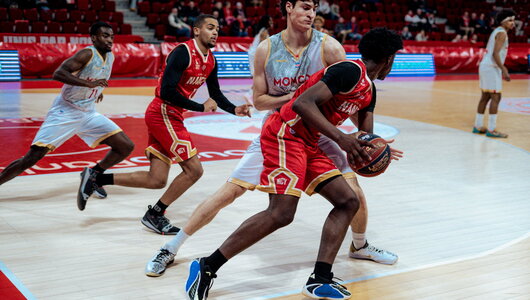 Українці за кордоном: рекордний матч Кличка, Липовий набрав 9 очок у Румунії