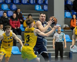 Харківські Соколи перемогли Київ-Баскет у центральному матчі туру 