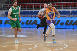 Старий Луцьк розгромно переміг Запоріжжя: фотогалерея матчу