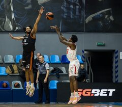Харківські Соколи обіграли Київ-Баскет, перша перемога Старого Луцька: хайлайти Суперліги GGBET 11 січня