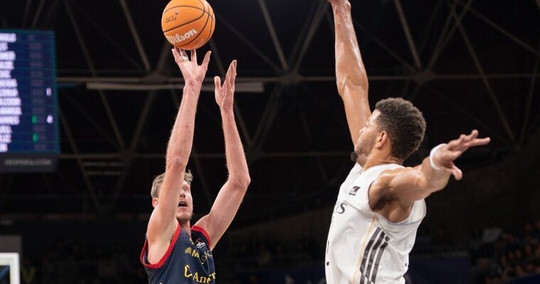 Українці за кордоном: Пустовий набрав 12 очок проти Реала, Ковляр зіграв проти Ткаченка