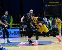 Дніпро поступився Київ-Баскету, Рівне обіграв Запоріжжя: хайлайти матчів Суперліги GGBET за 17 січня