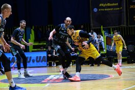 Дніпро поступився Київ-Баскету, Рівне обіграв Запоріжжя: хайлайти матчів Суперліги GGBET за 17 січня