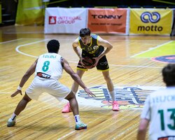 Київ-Баскет переміг Запоріжжя у столичному матчі: фотогалерея