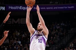 Українці за кордоном: Михайлюк набрав 9 очок проти Сан-Антоніо