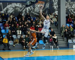 Дніпро обіграв Черкаські Мавпи, повторивши свій рекорд результативності сезону: фото