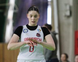 Жіноча Вища ліга: Франківськ-КНУВС та Рівне виграли чергові матчі