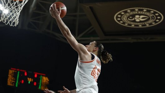 Українки за кордоном: Ягупова набрала 9 очок в Єврокубку, Путра зіграла 12 хвилин в NCAA