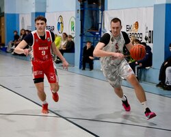 Перша ліга: відеотрансляція матчів 15 лютого