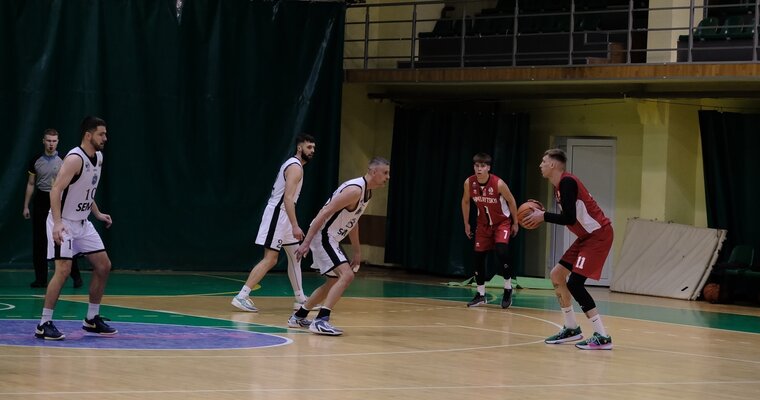 Хмельницький обіграв Самбір і повернув собі лідерство у Вищій лізі