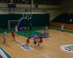 Самбір вдома поступився Хмельницькому: фотогалерея