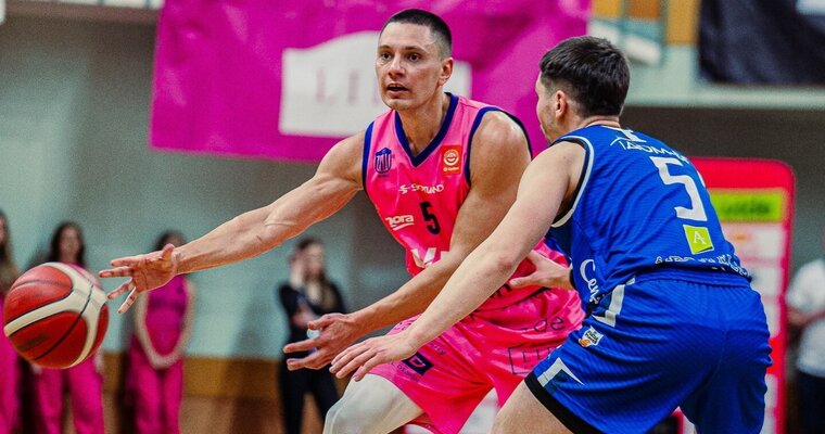 Українці за кордоном: Ткаченко зіграє в півфіналі Кубка Хорватії, Лукашов відіграв 13 хвилин у ЛЕБЛ