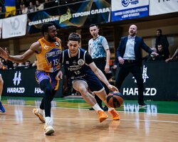 Важка перемога Соколів в матчі проти Старого Луцька: фотогалерея