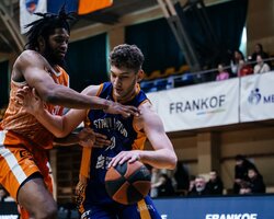 Старий Луцьк переміг Черкаські Мавпи та зберіг шанси на плей-оф Суперліги GGBET