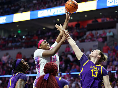 Українки за кордоном: Коваль зіграла 24 хвилини у NCAA, у Ковтун дабл-дабл в Чехії