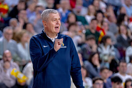 Айнарс Багатскіс: Щоб грати на рівних з Іспанією, потрібен не тільки захист — треба брати своє в нападі 