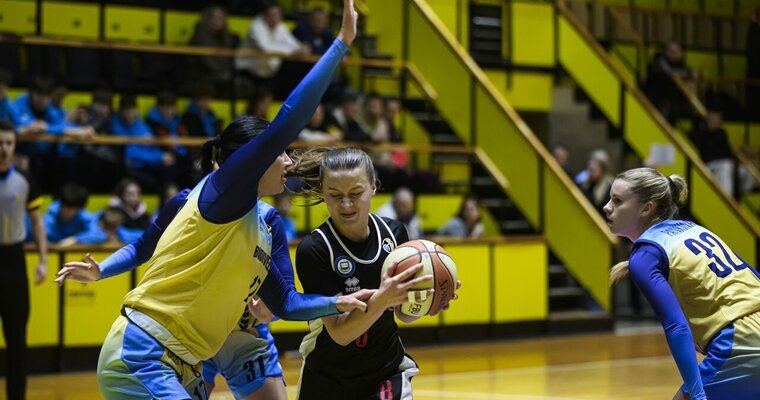 Жіноча Суперліга: відеотрансляція матчу 5 березня